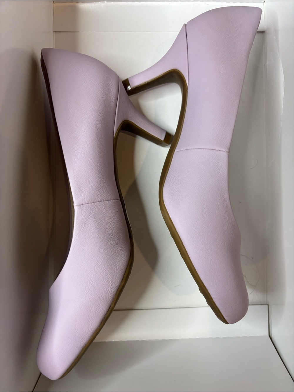 Lavender Mid-Heel Pumps for Women